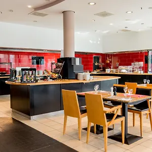 https://tryp-duesseldorf-airport.dusseldorf-hotel.net